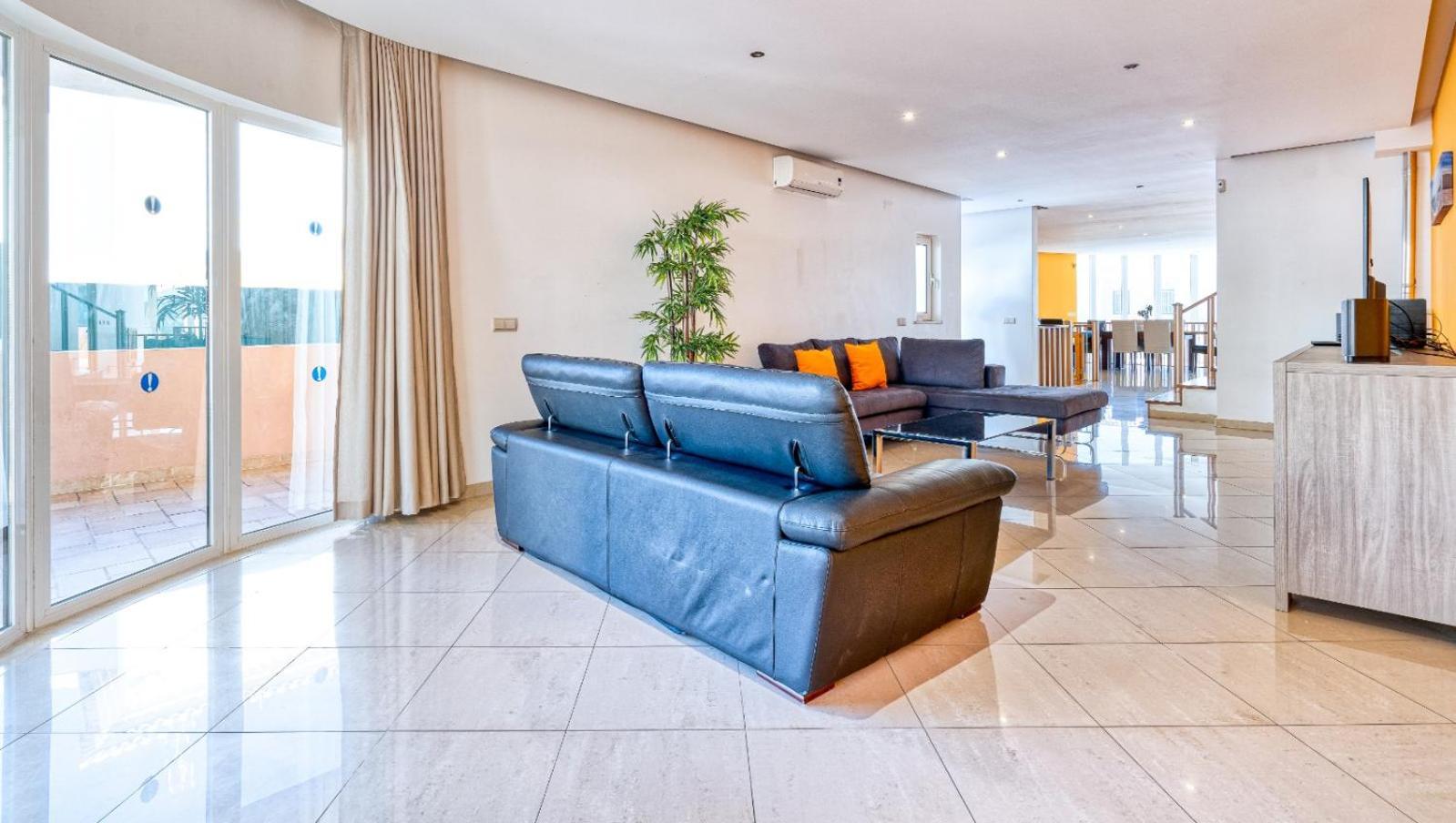 Full Private 300Sqm Villa Jacuzzi Heated Pool Ideal & Quiet Location อัลบูเฟรา ภายนอก รูปภาพ