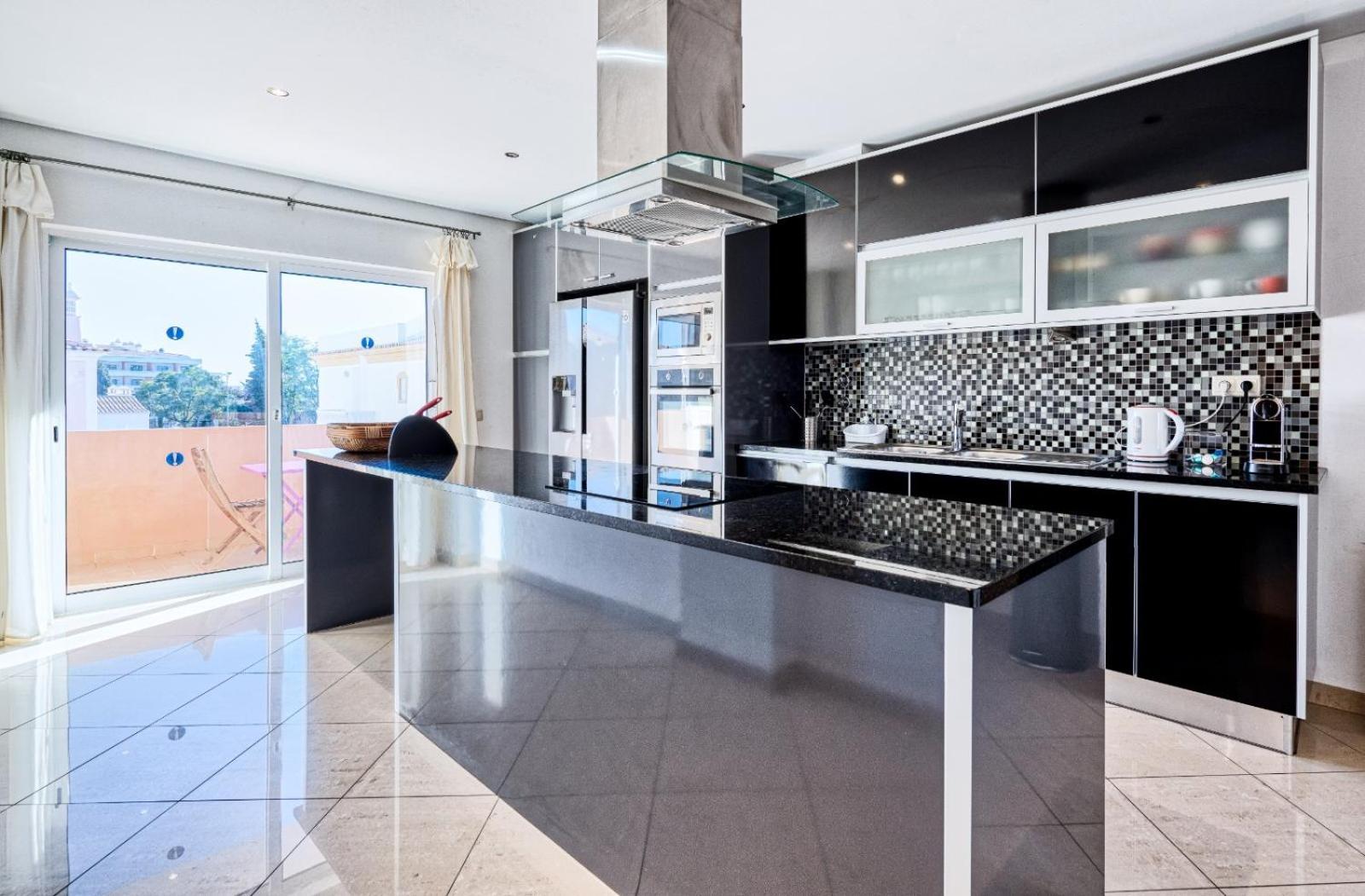 Full Private 300Sqm Villa Jacuzzi Heated Pool Ideal & Quiet Location อัลบูเฟรา ภายนอก รูปภาพ