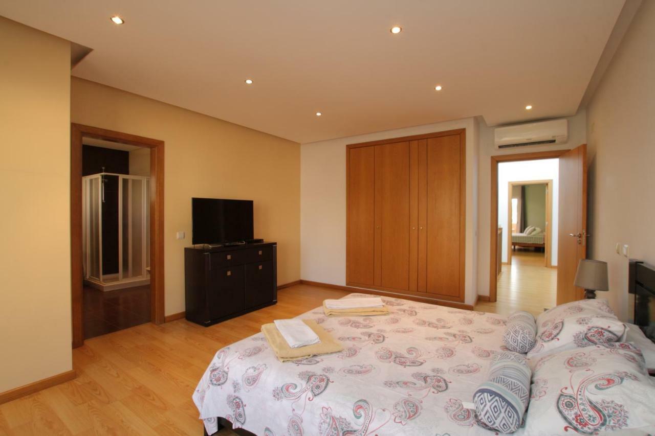 Full Private 300Sqm Villa Jacuzzi Heated Pool Ideal & Quiet Location อัลบูเฟรา ภายนอก รูปภาพ