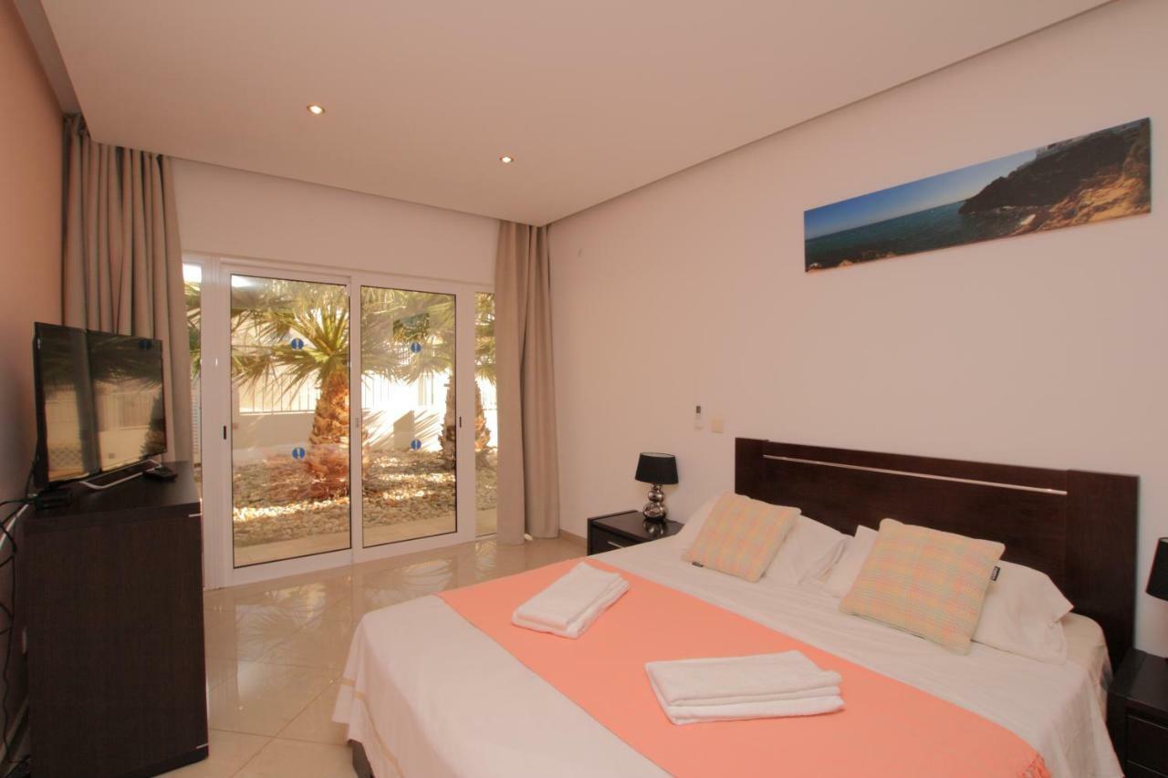 Full Private 300Sqm Villa Jacuzzi Heated Pool Ideal & Quiet Location อัลบูเฟรา ภายนอก รูปภาพ